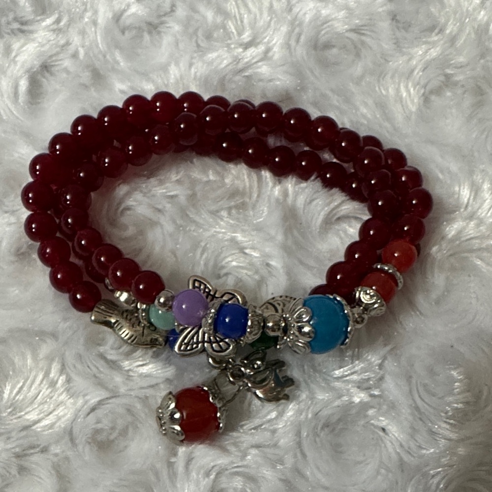 Elegant Red Beaded Bracelet with Silver Accents